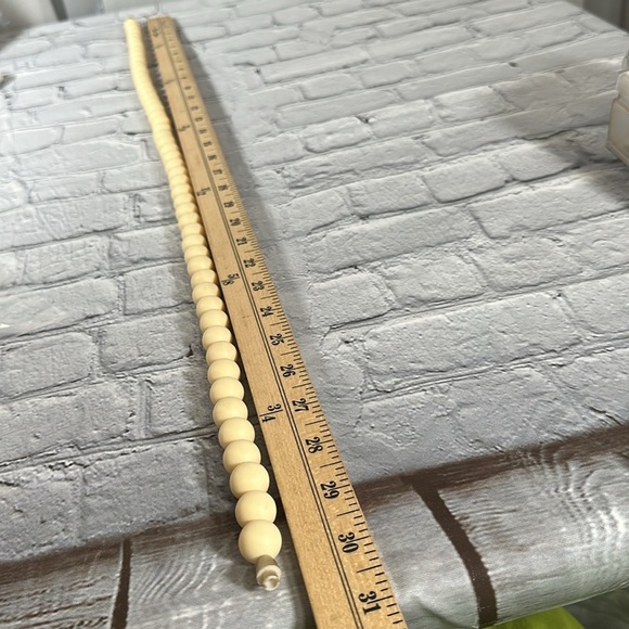 Chew Beads Jane Necklace Ivory off White Cream 30” - Picture 8 of 8